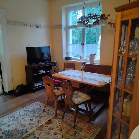 Ferienwohnung Gutshaus Im Gruenen Poseritz Exterior foto